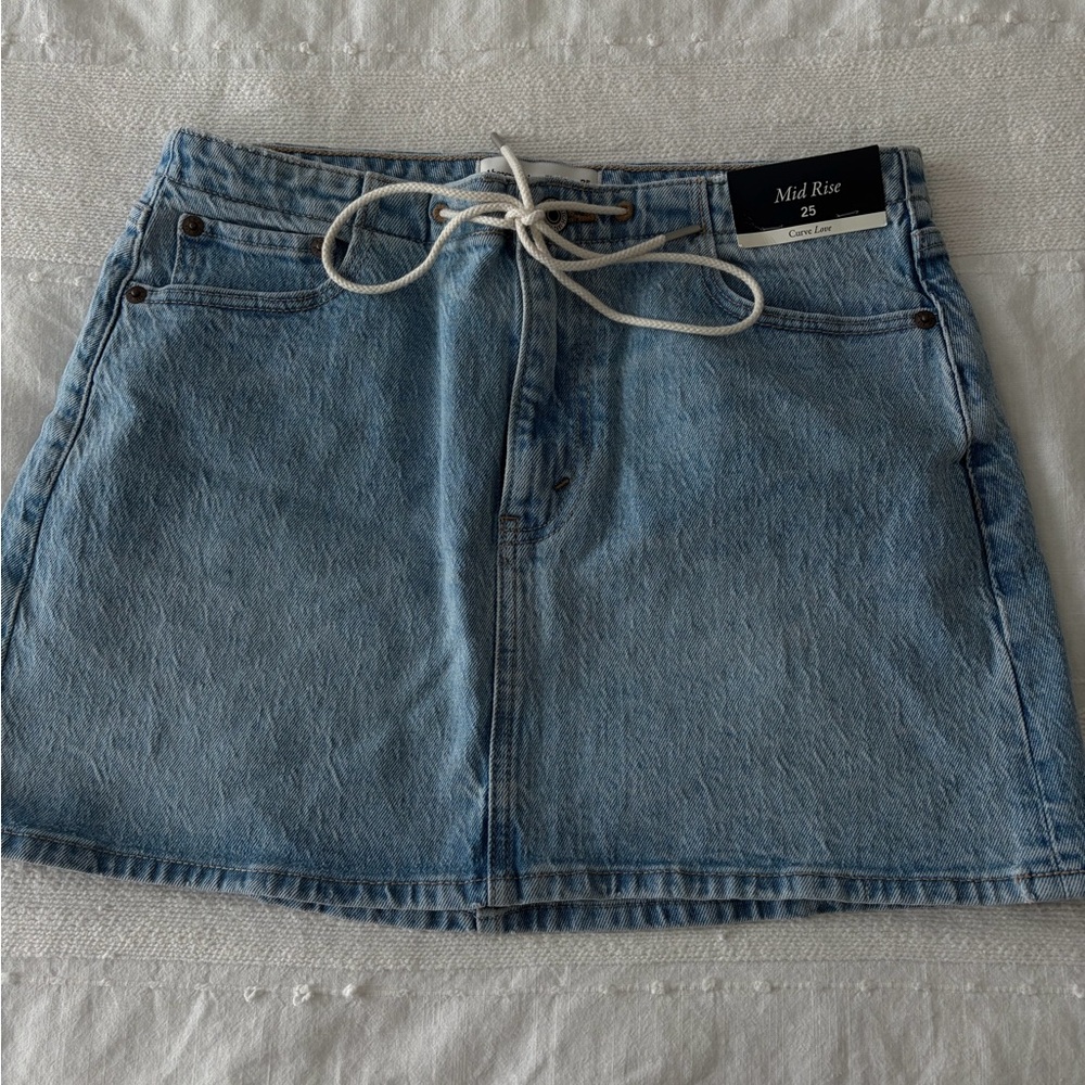 Abercrombie Mid Rise Denim Skirt